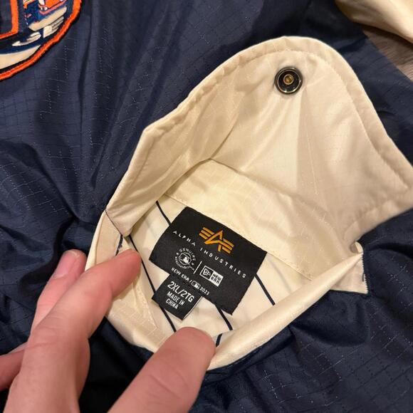 Detroit tigers alpha industries new era reversible windbreaker - Picture 8 of 8